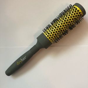 Drybar 1.75 round brush